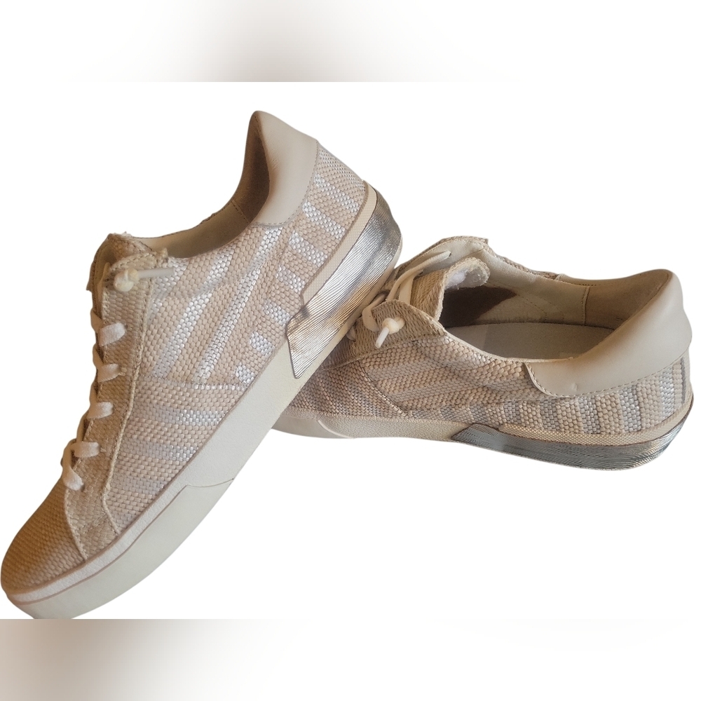 Dolce Vita Cream Casual Sneakers Sz9.5
